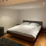 Apartment 1080